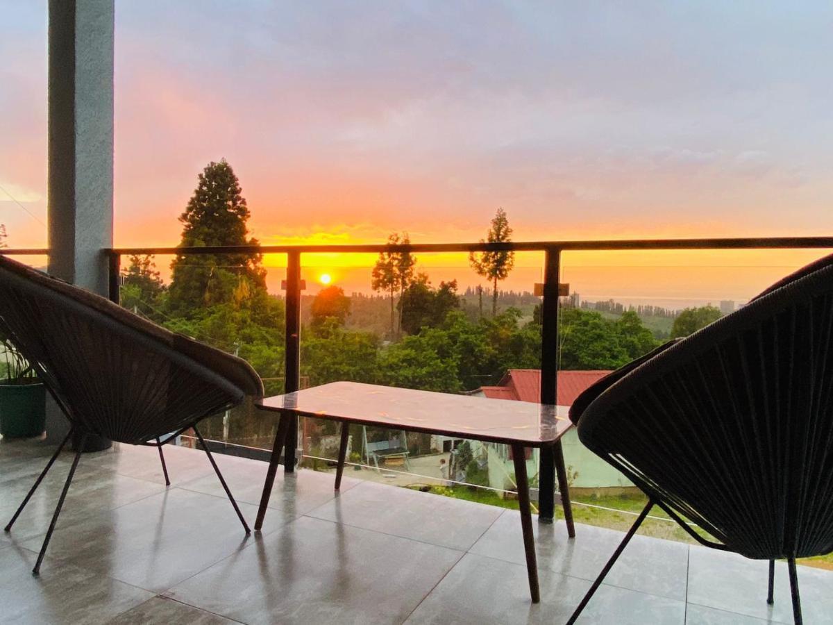Family Hotel Sunset Чакви Екстериор снимка